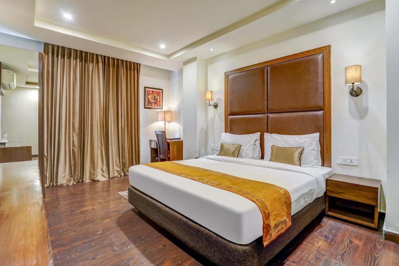 Townhouse 552Hotel Royal Court Jalandhar Exterior foto